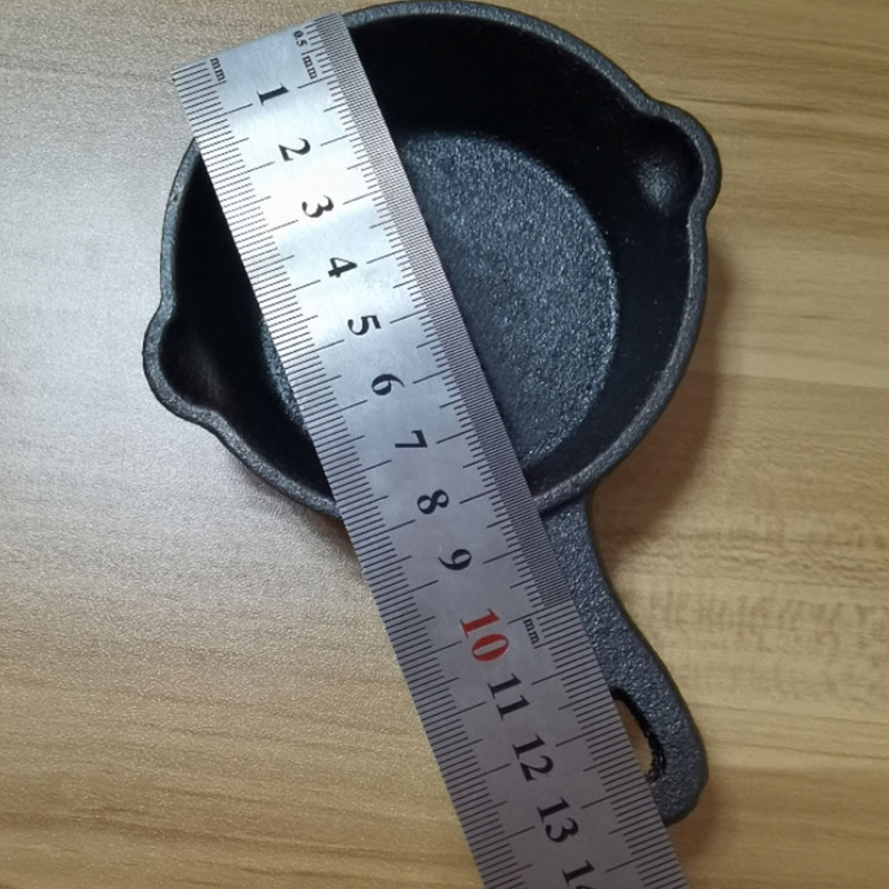 8.5 سنتيمتر مقلاة صغيرة ستيك و - مراجعة Cast Iron Skillet وسعره